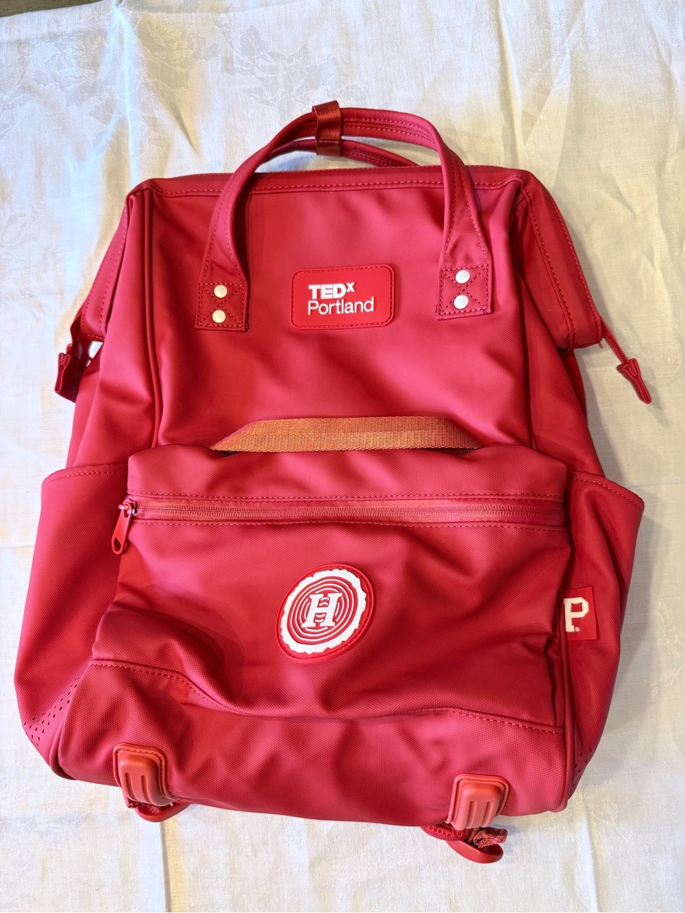 Portland Gear Cascade Backpack 21L Weatherproof Red Tedx logo
Luggage Sleeve